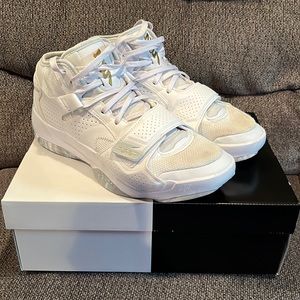 Pre-Owned Zion Jordan 2 Mens Size 11